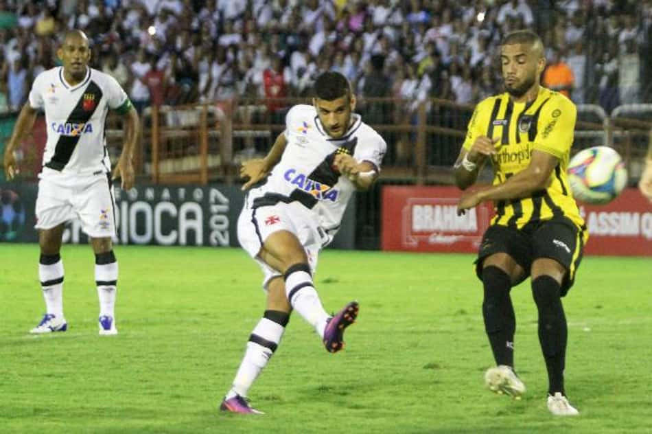 Guilherme Costa - Volta Redonda x Vasco
