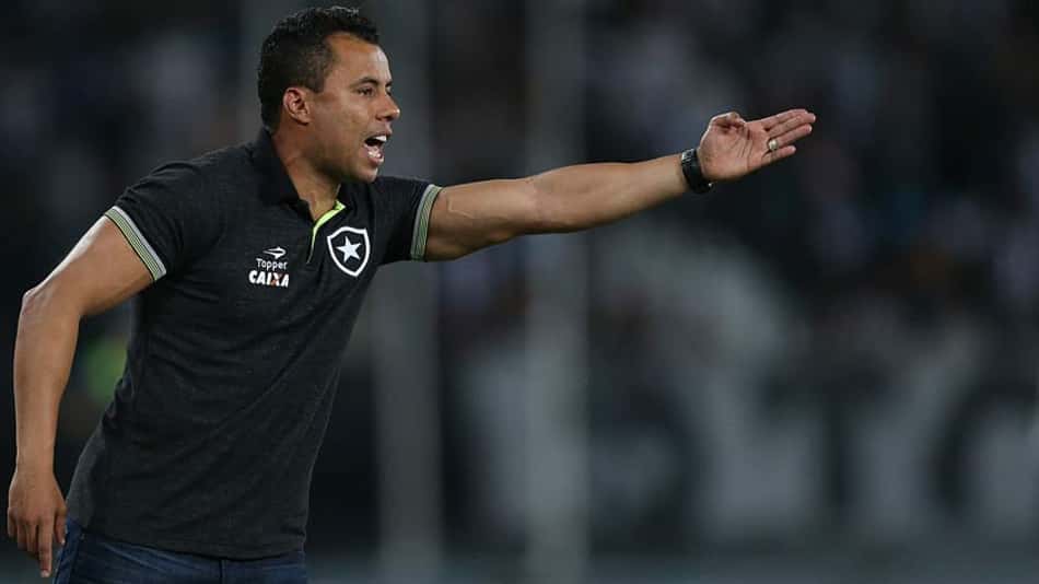 Vem, Estudiantes! Jair projeta fase de grupos e estreia no seu aniversário