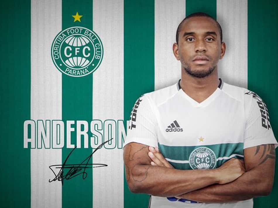 Coritiba confirma contratação de meia Anderson, do Internacional