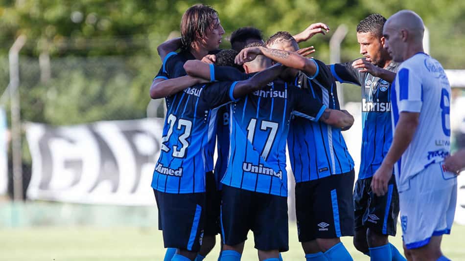 Fora de casa, Grêmio vence Cruzeiro-RS e segue em terceiro no Gauchão
