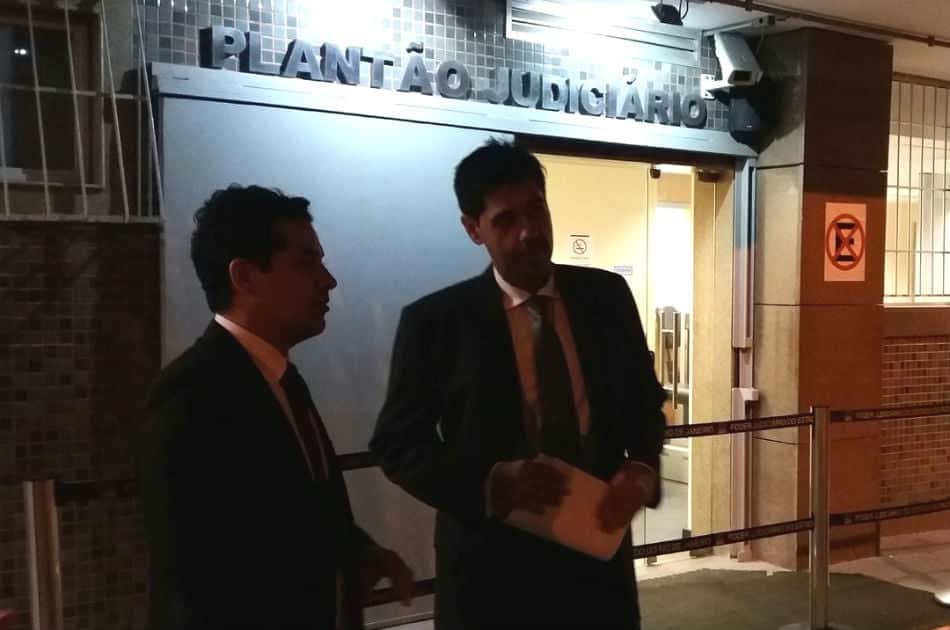 Advogados da Ferj no plantão judiciário 