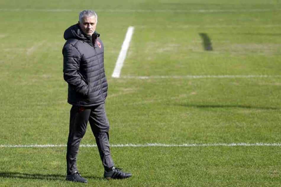 United encara 'cenário de guerra' contra o Rostov; Roma visita o Lyon