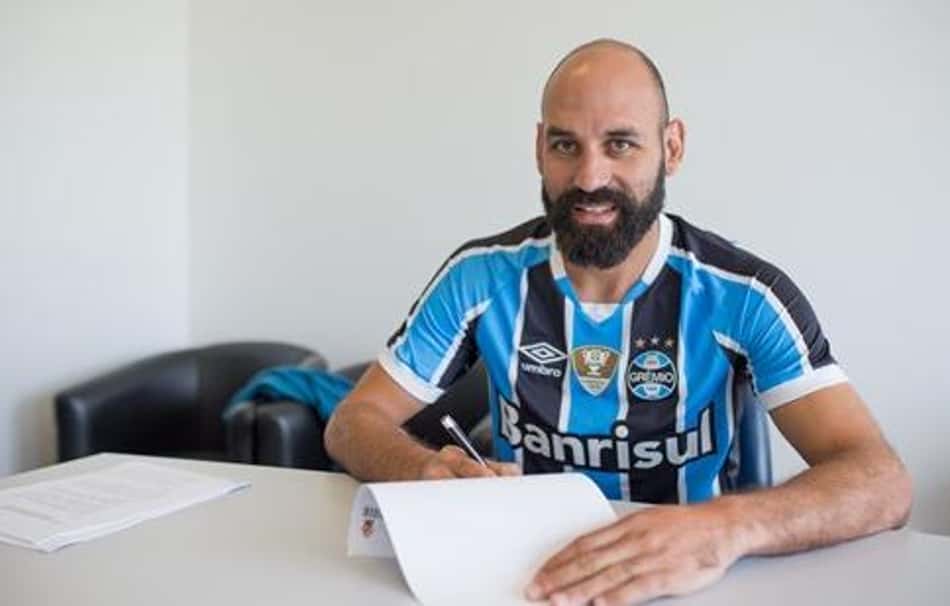 Bruno Rodrigo é oficializado como reforço do Grêmio