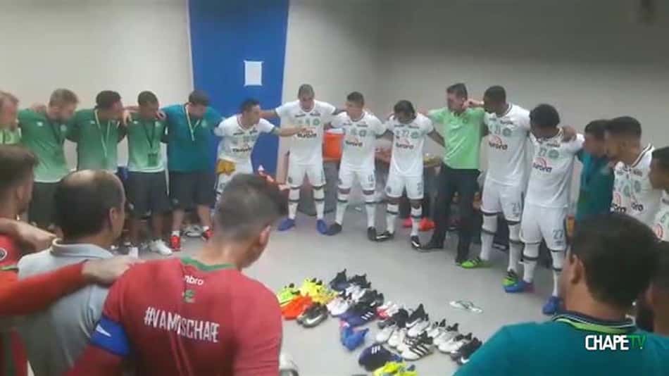 Presidente de equipe paraguaia visita Chapecoense e fecha acordo com o clube