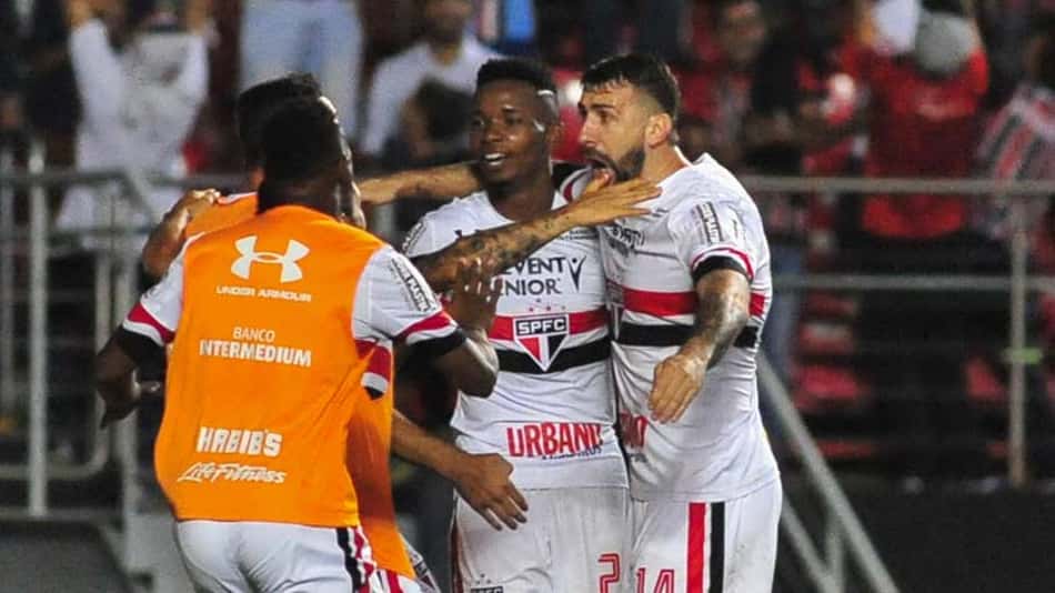São Paulo derrota o ABC por 3 a 1, no Morumbi 