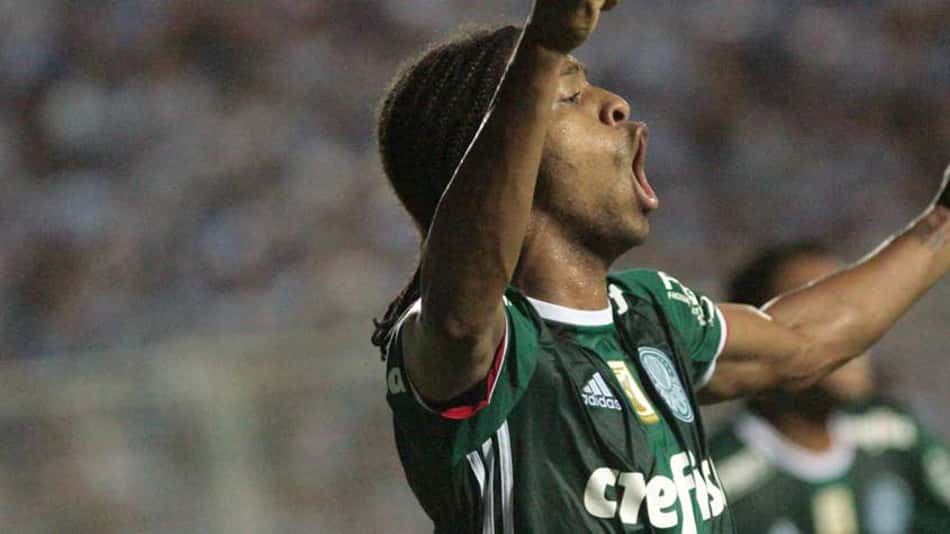 Brasileiros são favoritos para os jogos da Libertadores; zebra chega a 1200% de lucro