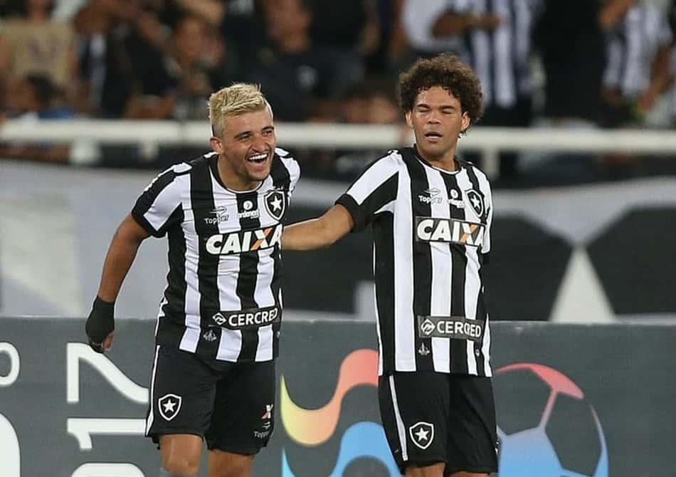 Após vitória, Botafogo põe representante na Seleção das Estatísticas da Libertadores