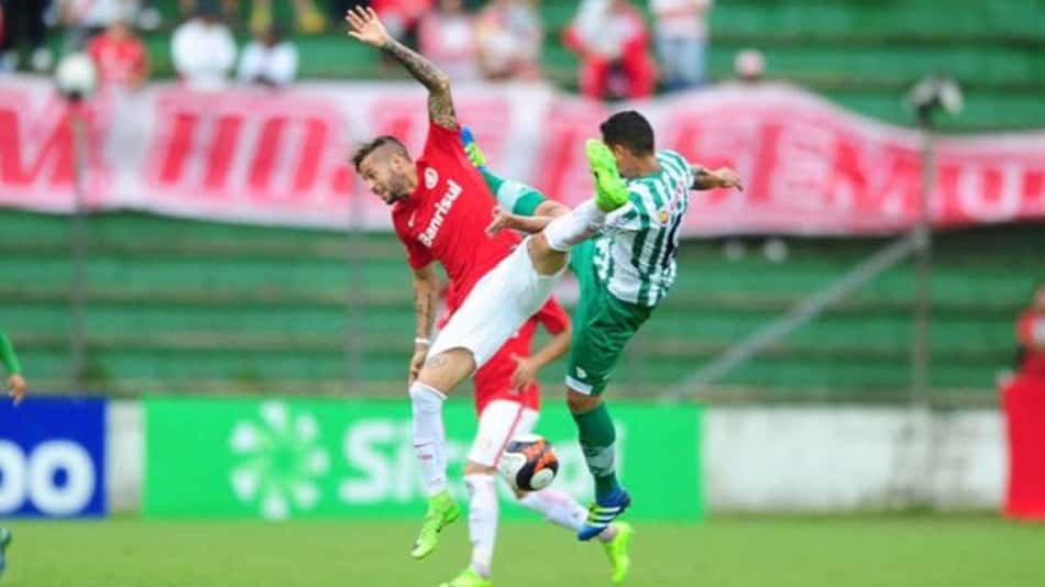 Pênalti polêmico não é citado na súmula de Juventude x Inter