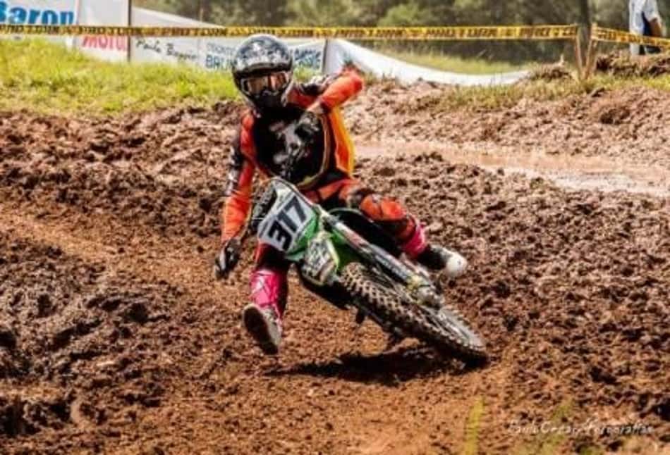 Abertura do Brasileiro de Velocross é marcada por gates cheios