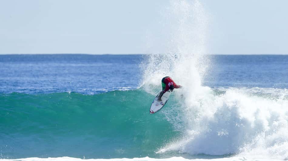 Gabriel Medina segue vivo em Gold Coast