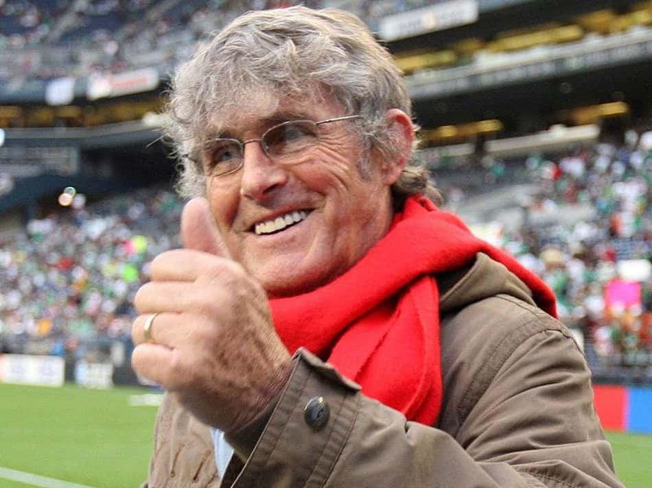 Bora Milutinovic, técnico de cinco Copas, visita Seleção Olímpica