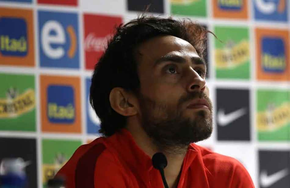 Jorge Valdivia detona crise no Chile e exalta ex-treinador do Palmeiras