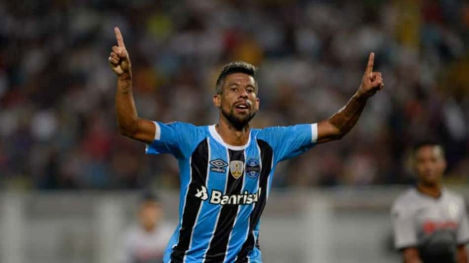Léo Moura descarta revés do Grêmio na Liberta: "estamos classificados"