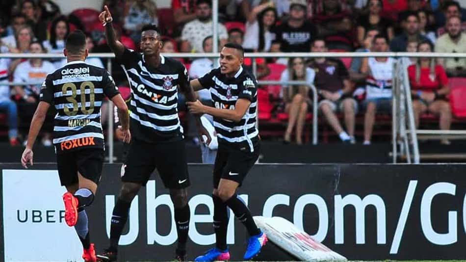 Jô marcou, e Timão e São Paulo empataram em 1 a 1 no Morumbi