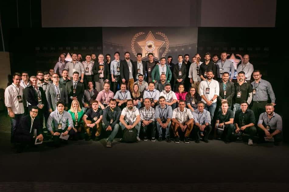 Palestra sobre gestão no futebol reúne dirigentes em Itaquera antes de jogo da Seleção