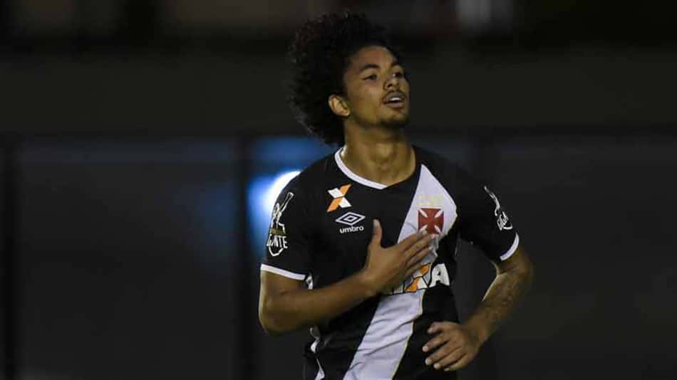 Confira as imagens da vitória do Vasco em São Januário