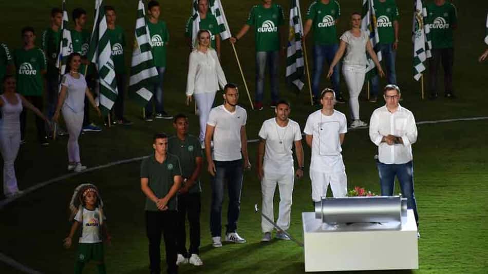 'Não é destruindo o clube que resolveremos', diz vice jurídico da Chape sobre ações
