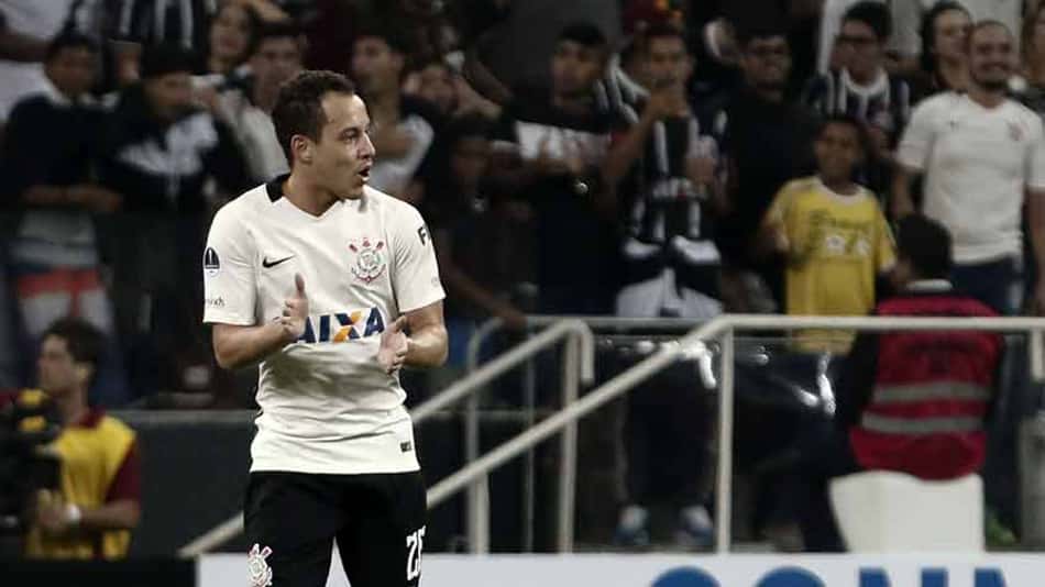 Corinthians 2x0 U. De Chile