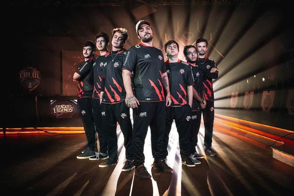 Brasileira Red Canids terá emoji no Twitter em mundial de LoL