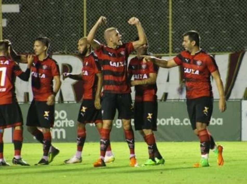 Vitória x Fluminense de Feira