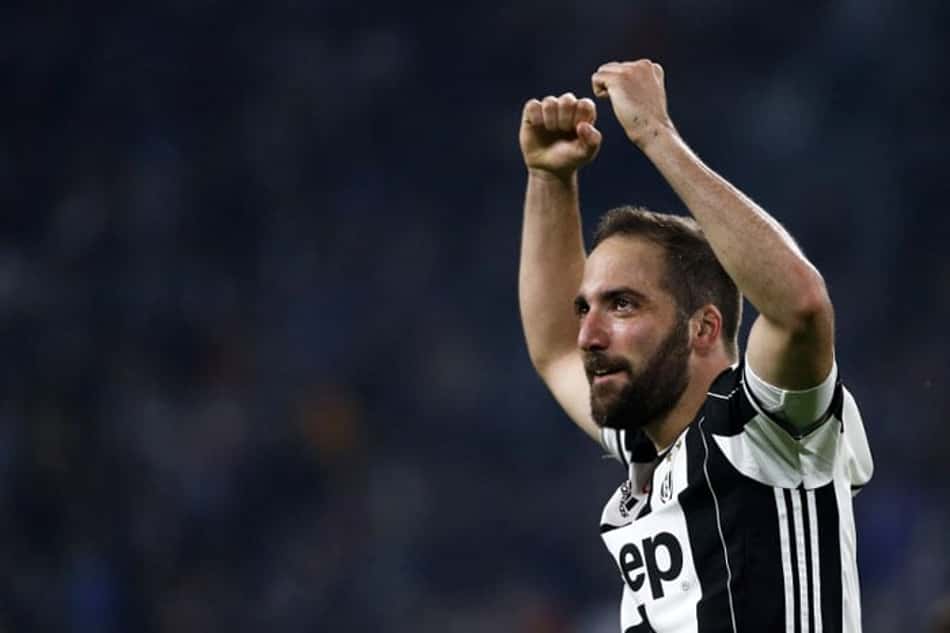 Higuaín não subestima Barcelona: 'Mostrou que pode fazer milagres'