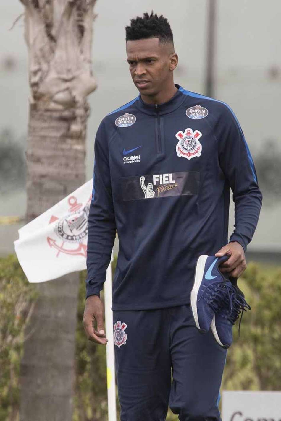Com 'tanque cheio', Jô faz gol até em treino e é confirmado no Majestoso