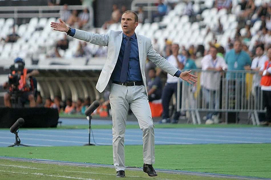 Milon Mendes valoriza conquista da Taça Rio e garante que foco é o tri carioca