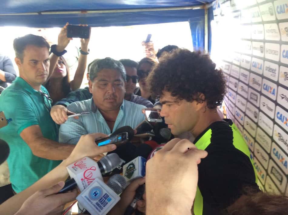 Camilo elogia 'estilo' do Botafogo fora de casa e nega favoritismo na quinta