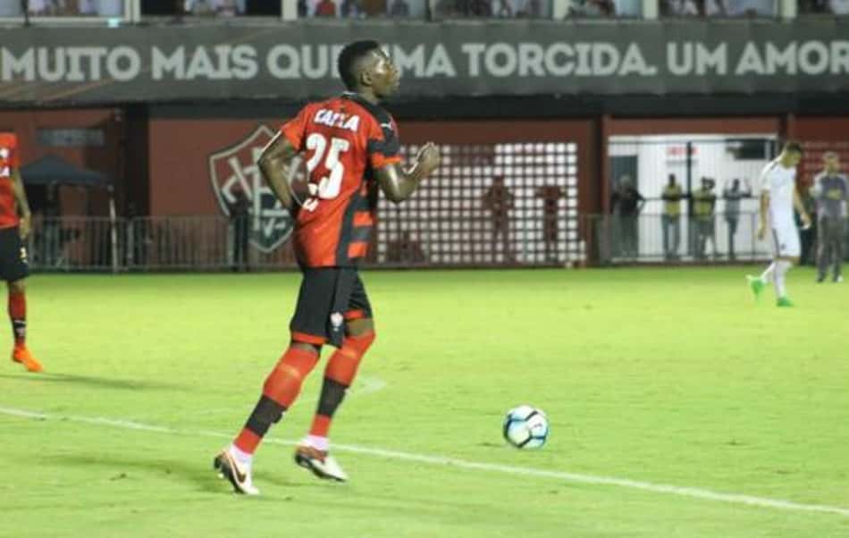 'A gente precisa fazer um grande jogo diante do nosso torcedor'
