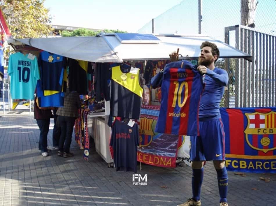 Comemoração histórica de Messi rende montagens hilárias na web