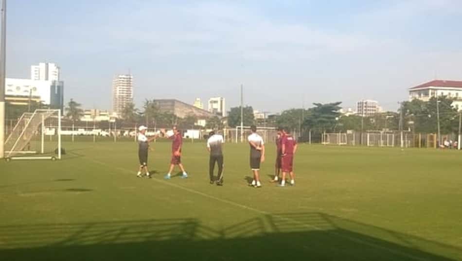 Treino do Paysandu no CT Rei Pelé - Comissão se entrosando
