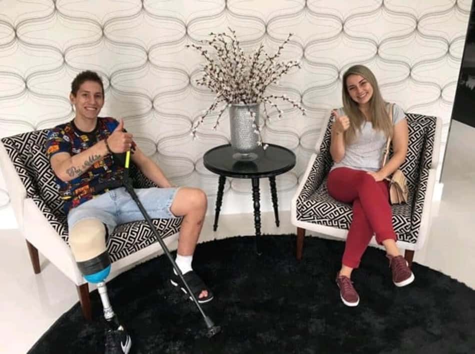 Jakson Follmann retoma os preparativos de seu casamento