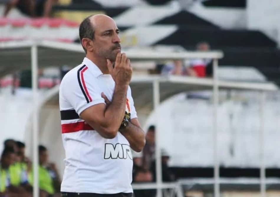 Eutrópio deve alterar elenco do Santa Cruz para partida contra o Sport