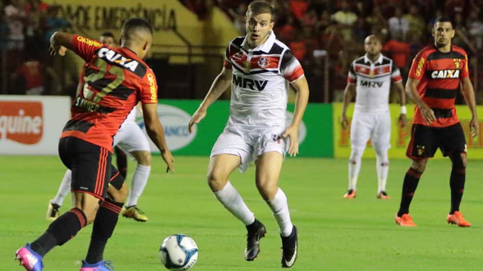 Diego Souza marca, mas Santa Cruz vence o Sport na Ilha do Retiro