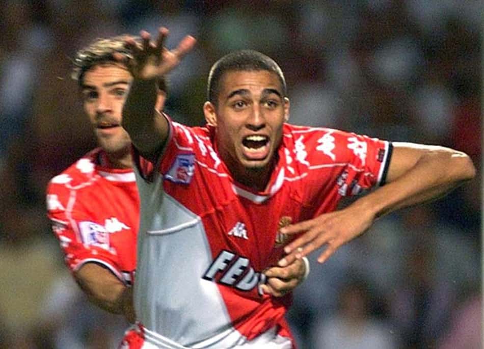 15º) O francês David Trezeguet anotou 29 gols com as camisas de Monaco e Juventus