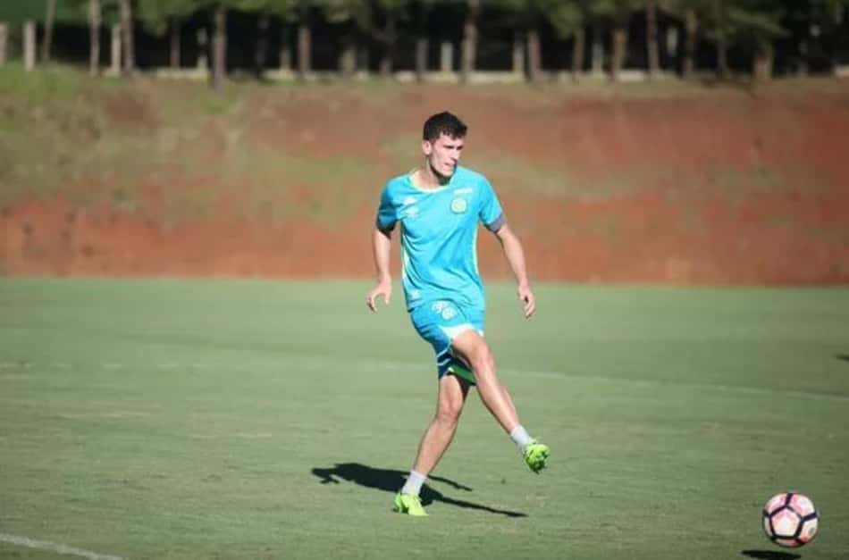 Para decisão contra o Avaí, Mancini improvisa Nathan no lugar de Girotto