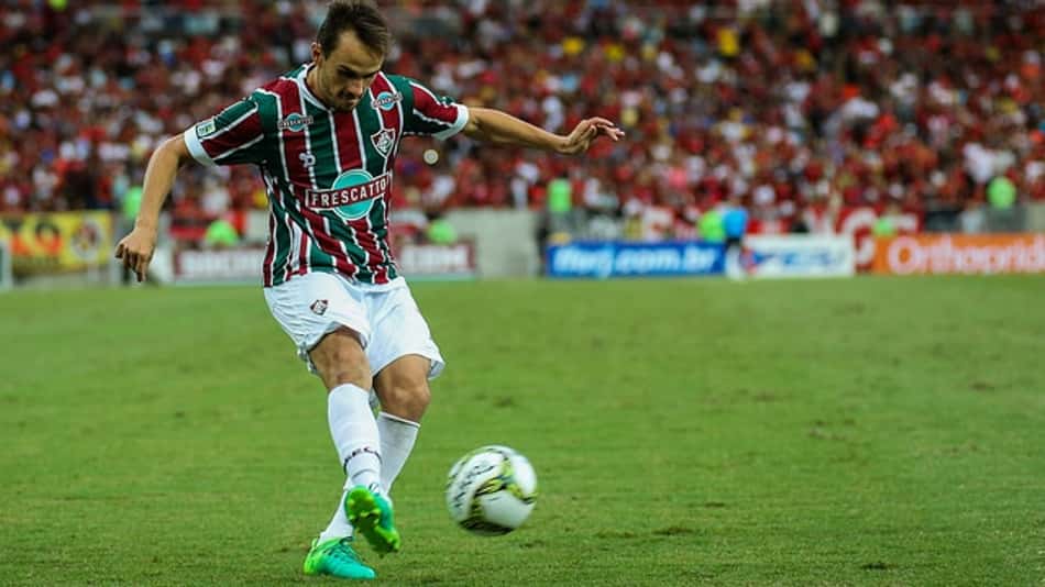 Lucas minimiza números a favor do Grêmio e crê em 'classificação tensa'