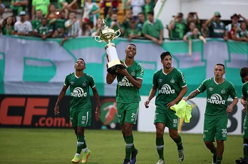 Conmebol teria enviado e-mail de punição a vítima de acidente aéreo da Chapecoense