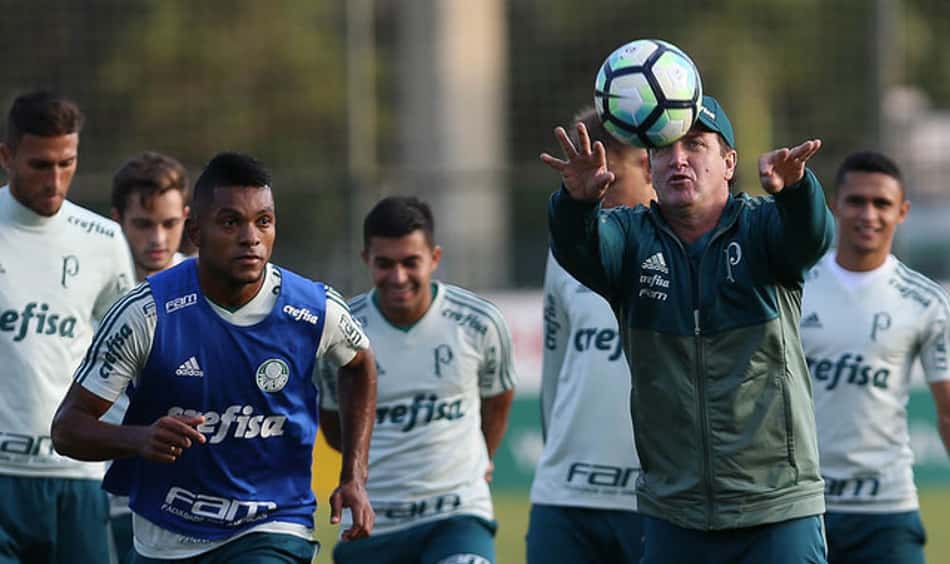 Cuca quer dar carinho a Borja para que ele deslanche no Palmeiras