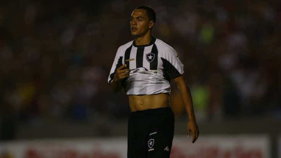 Dodô projeta próxima temporada do Botafogo e elogia Tiquinho Soares