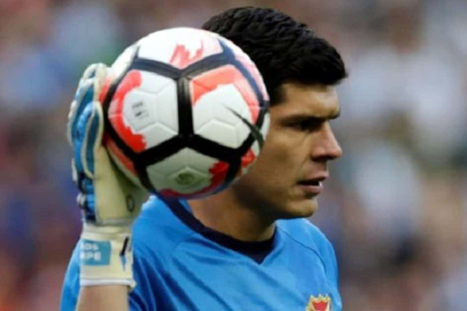 Goleiro boliviano pode assumir a meta do Colo-Colo na próxima temporada
