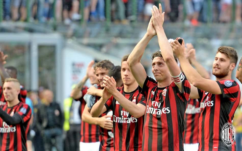 Milan vence e jogará competição europeia após três anos de ausência