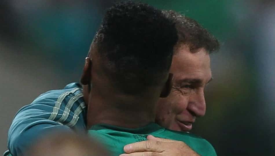 Cuca analisa jogo 'frenético' e atribui mérito de vaga do Verdão a Eduardo