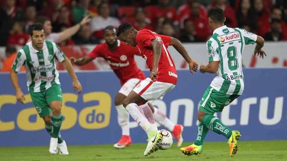 Inter empata com Juventude na estreia de Guto Ferreira