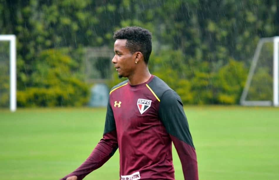 Thiago Mendes tem proposta do Lille, mas deve ficar