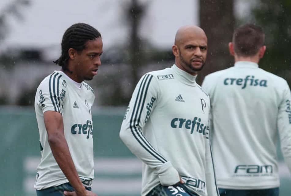 Keno elogiou postura de Felipe Melo após ida para a reserva contra o Atlético-MG (foto: Cesar Greco)