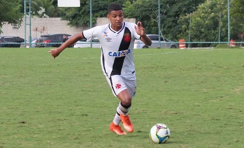 Blog do Garone: Vasco renova com lateral até o fim de 2020