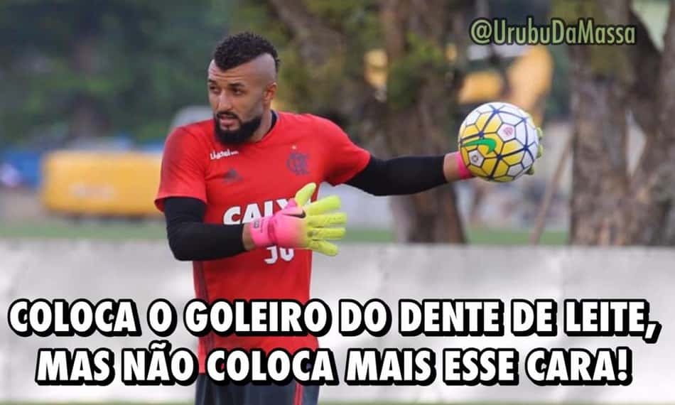 Torcida do Flamengo se revolta contra Alex Muralha; veja memes
