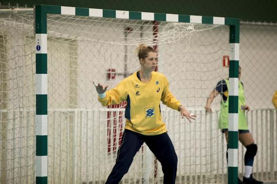 Seleção feminina de handebol enfrenta o Uruguai nas semifinais