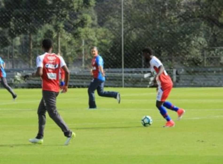 Lucas Fonseca é dúvida no Bahia para partida contra o Coritiba